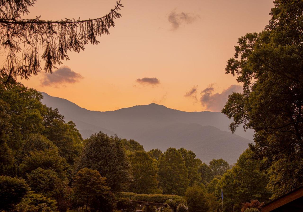 Mount Mitchell Eco Retreat Villa Busick Exterior photo