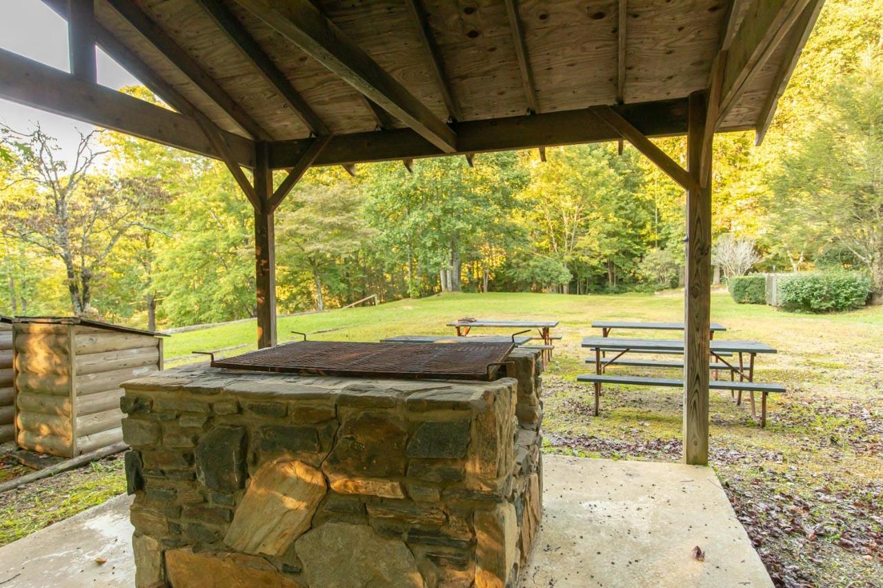 Mount Mitchell Eco Retreat Villa Busick Exterior photo
